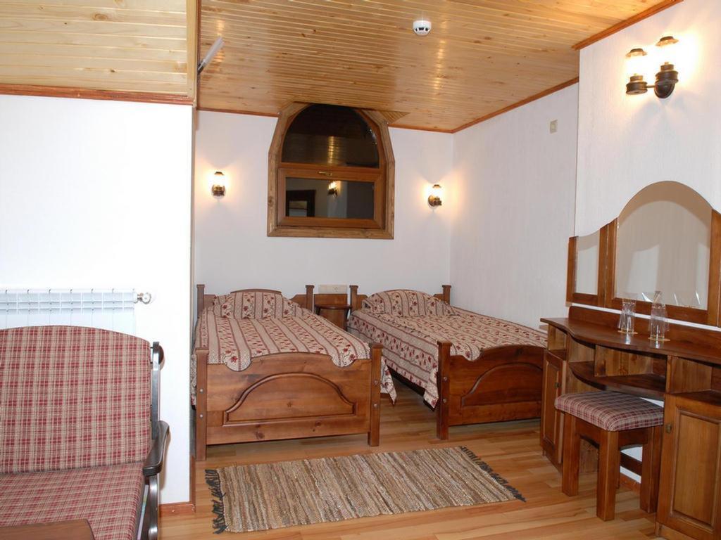 Hotel Pirinski Han - Old Adjev Han Sandanski Zimmer foto
